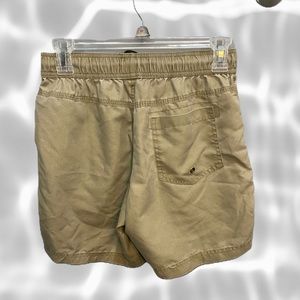 🌊🏝Khaki colored shorts! Size XS from cotton on!